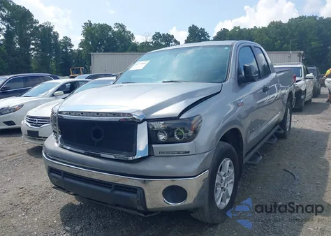 2013 Toyota Tundra Double Cab Sr5 z USA, uszkodzony, nr VIN 5TFRY5F18DX144969